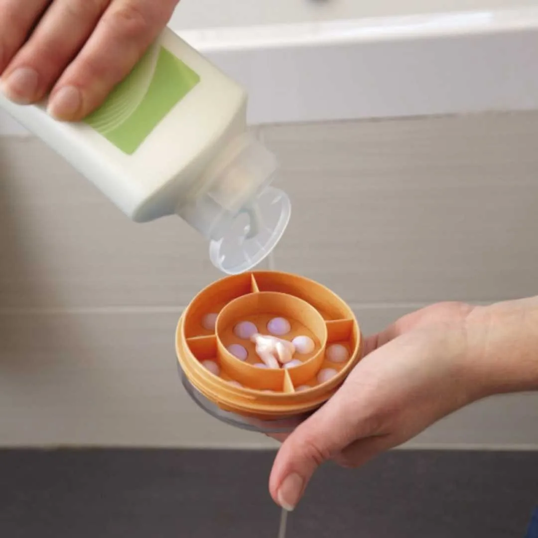 Aplicador Dispensador de gel o crema con mango