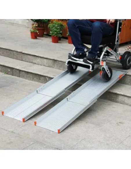 Rampas Telescopicas de Aluminio de 152 cm y carril 25 cm Rampas Telescopicas de Aluminio de 152 cm y carril 25 cm