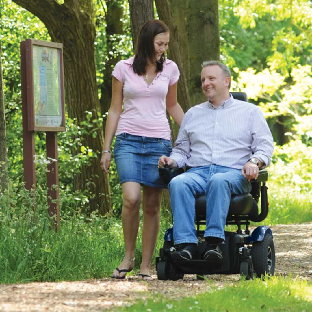 Silla de Ruedas Eléctrica R320 o R320XL con...