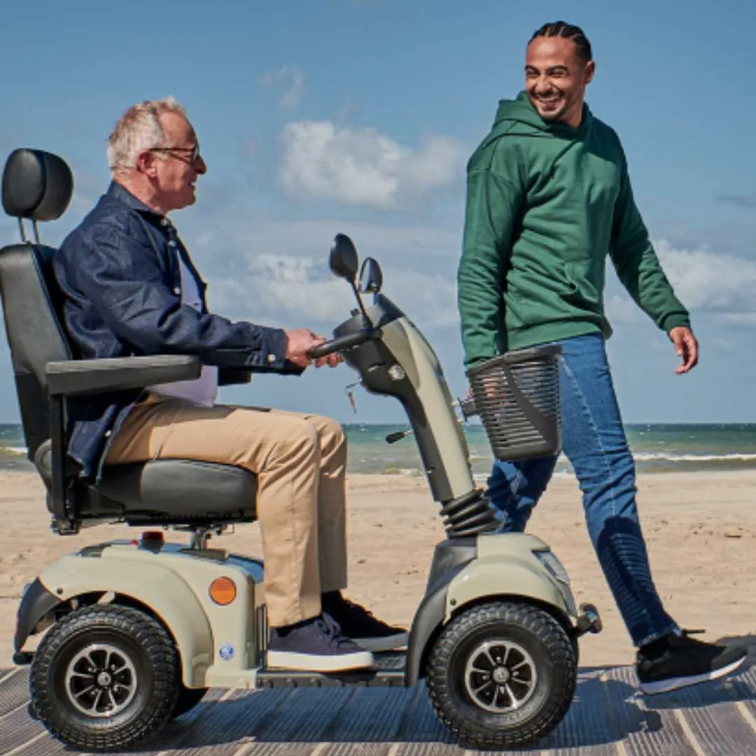 Scooter Eléctrico de 4 Ruedas CERES SE ·  IVA 21%