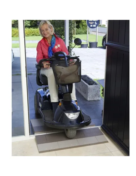 Rampa Modular SECUCARE para escalón de 2, 4, 6 o 8 cm. Rampa Modular SECUCARE para escalón de 2, 4, 6 o 8 cm.
